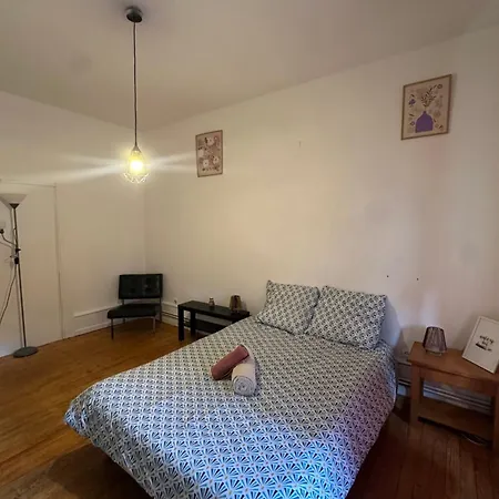 Beautiful House In The Heart Of Apartment *